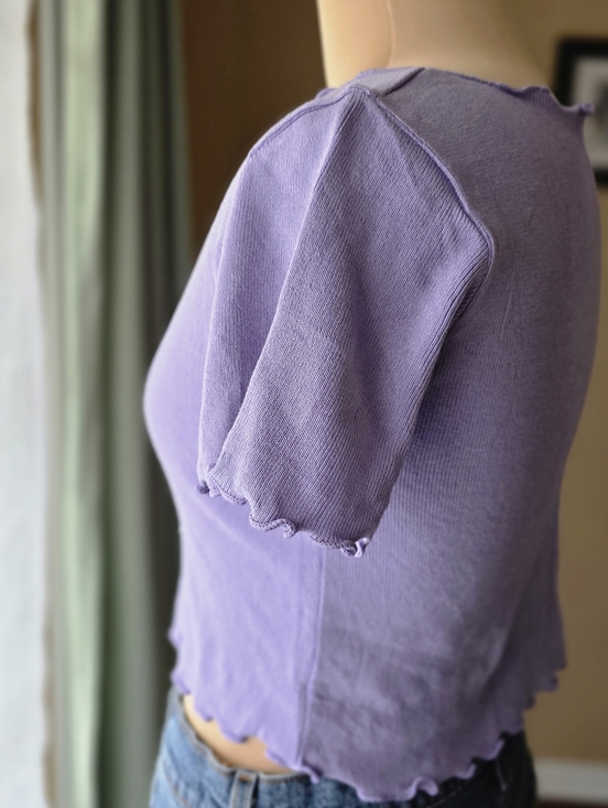 Lavender Bow Front Sweater Knit Crop Top Size S with Lettuce Trim Detail - Picture 5 of 6